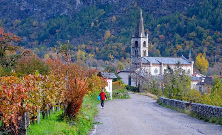 Foliage e murales a Venaus: una perla alpina in Val Cenischia
