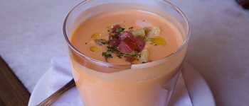 Gazpacho senza pomodori: la ricetta macrobiotica per battere il caldo