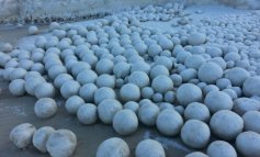 Lo strano fenomeno delle palle di neve giganti​