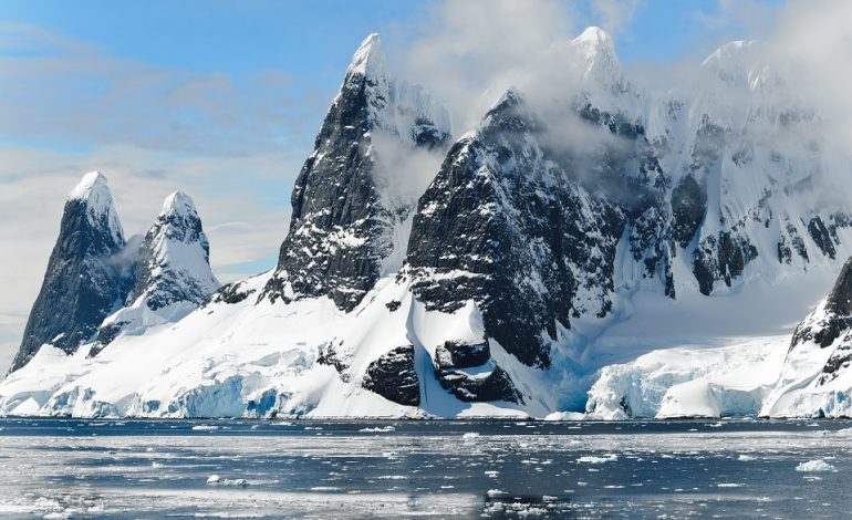 L'immensa cascata sottomarina del Polo Sud