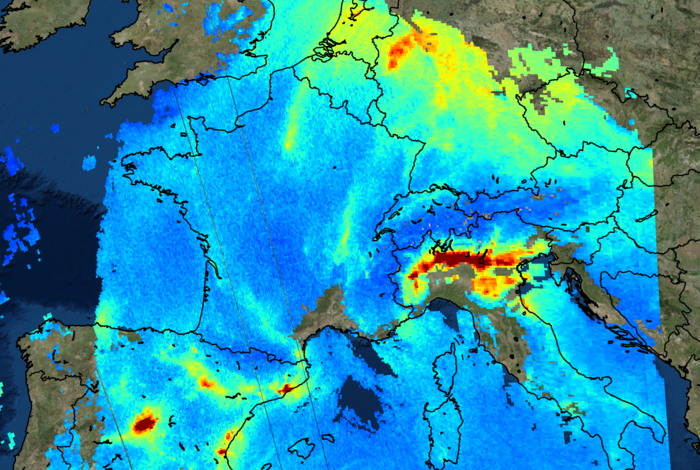 Ecco l’inquinamento visto dallo spazio: la Pianura Padana soffoca sotto lo smog