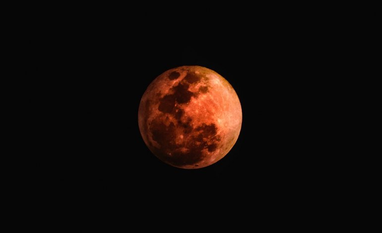 Luna Rossa, ecco dove assistere all’eclissi