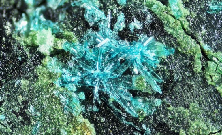 Dopo 200 anni scoperto un nuovo minerale: è la Fiemmeite