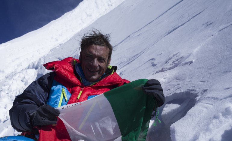 Mattia Conte conquista la vetta del Gasherbrum II