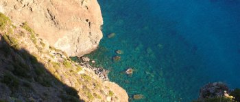 Pantelleria, natura e storia sulla piccola isola vulcanica