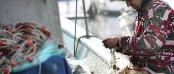 Pescatori spazzini del mare, l’esempio di Fiumicino
