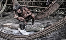 Tra gli Huaorani, gli indios divisi dell’Amazzonia