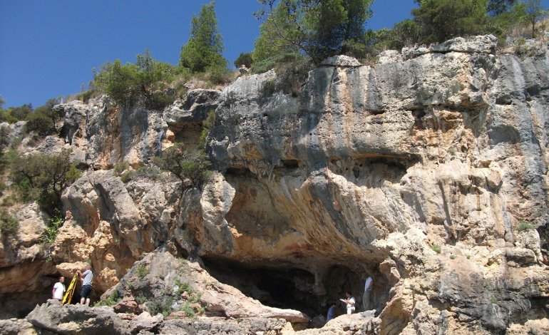 La grotta di Figueira Brava rivela l’intelligenza dell’uomo di Neanderthal