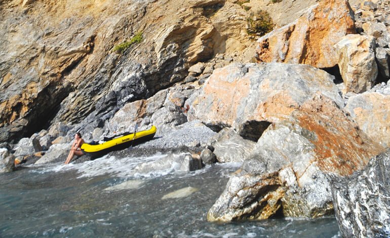 Il Golfo dei Poeti sul pelo dell’acqua, con la pagaia in mano