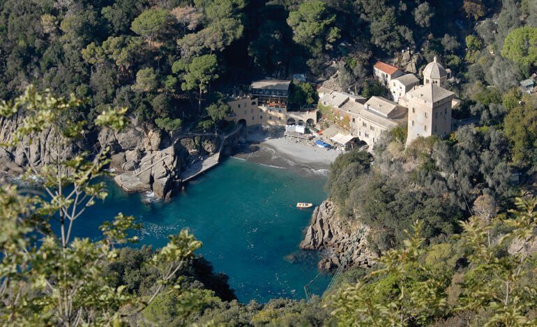 Il felice connubio tra Appennino ligure e Mediterraneo sulla Riviera di Levante