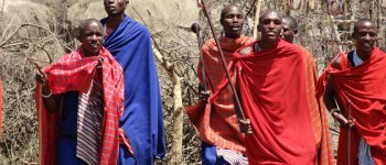 Salviamo centinaia di donne e bambini Maasai durante il parto