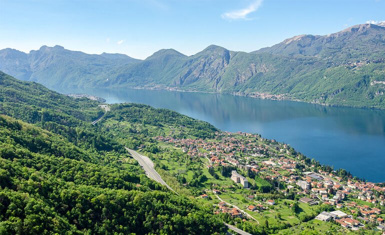 Esplorare a piedi rotte inconsuete