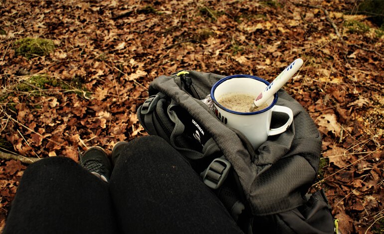 Come ricavare il caffè… dagli alberi del bosco!