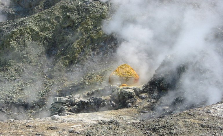 Astenosfera all’origine di magma, vulcani e terremoti