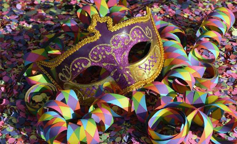 Carnevale sostenibile, maschere e costumi fai da te