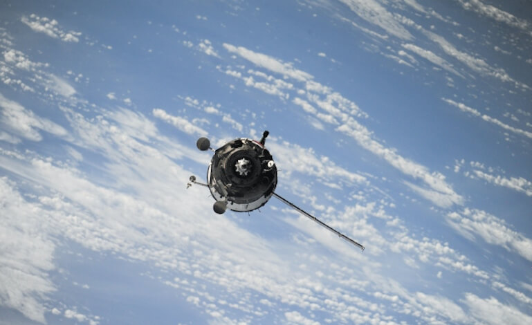 Satelliti ricaricabili per ridurre i detriti spaziali