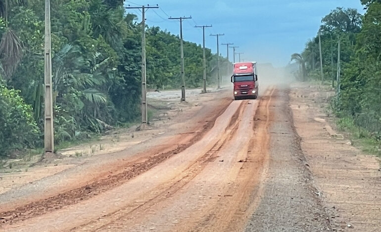 Quell’autostrada in mezzo alla foresta amazzonica