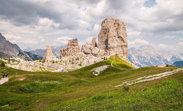Le splendide Dolomiti ampezzane sono lo scenario del film di Natale