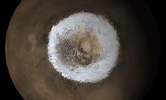 Struttura ed età della calotta ghiacciata di Marte