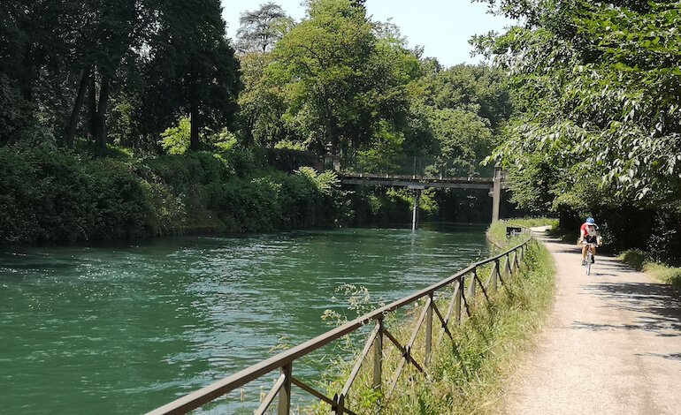 Passeggiata lungo il Naviglio Martesana