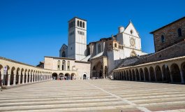 La complessità di san Francesco è un invito ad abitare poeticamente la Terra