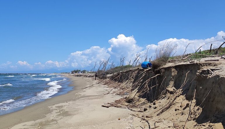 Il mare e i balneari si sono mangiati le dune