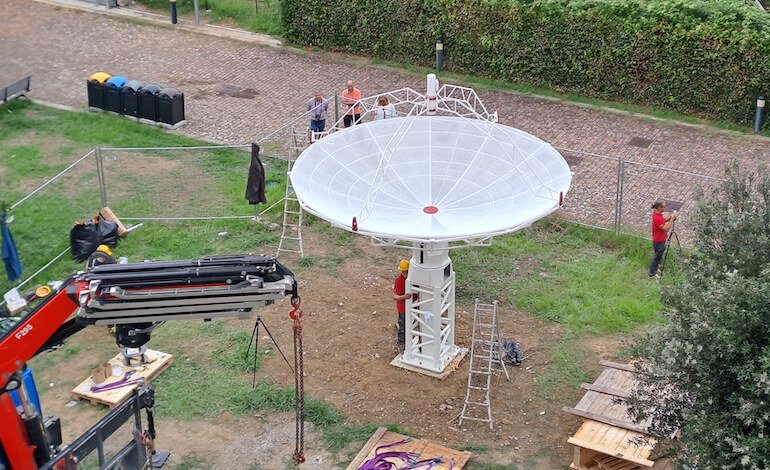 Ascoltando l’Universo con le onde radio