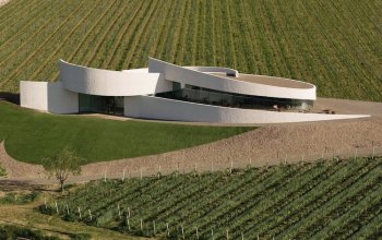 Moncalisse: il paesaggio diventa architettura e il vino diventa esperienza