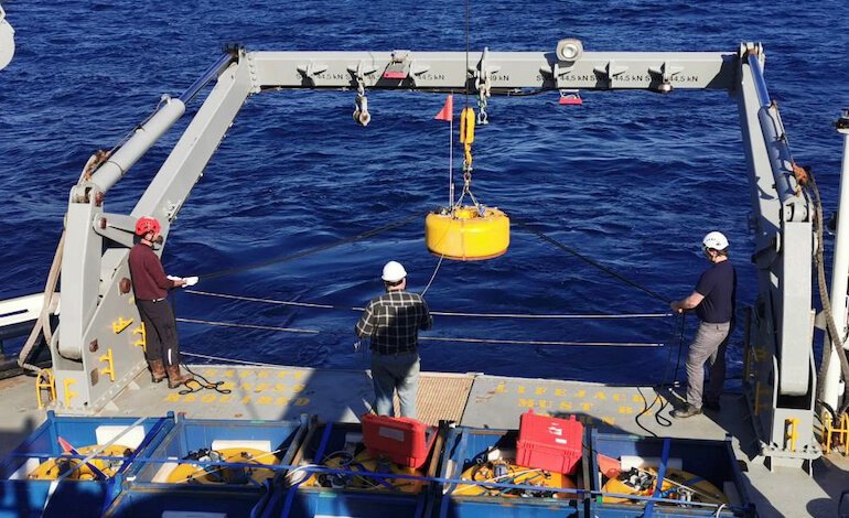 Ascoltare i terremoti dal fondo del mare