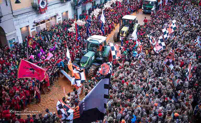 Dalle arance dello storico Carnevale di Ivrea un compost di qualità per nutrire il suolo