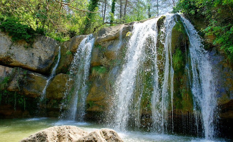 Dieci cascate e piscine naturali segrete della Catalogna