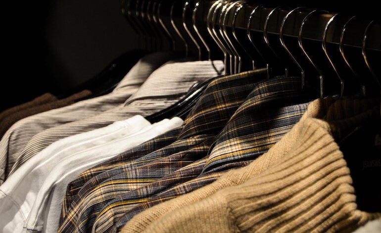 Raccolta di prodotti tessili post-consumo direttamente nei punti vendita